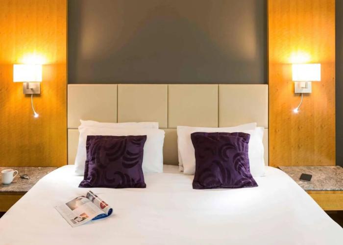 Mercure St Helens