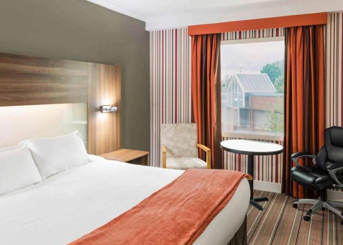 Mercure St Helens