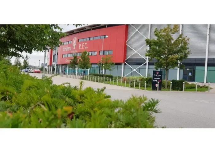 Modern Comfy 2-bedroom Flat in St Helens