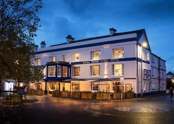 Royal Seven Stars Hotel