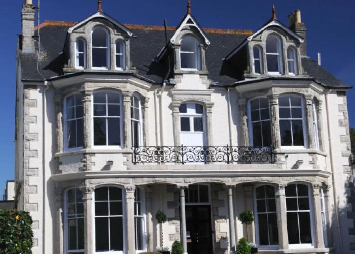 Hotel VARA