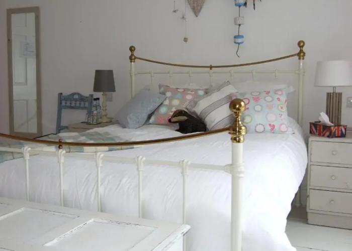 Lulworth Cove Inn