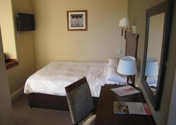Kings Arms Hotel Westerham by Greene King Inns