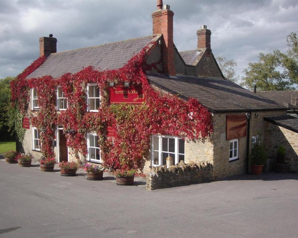Hunters Lodge Inn