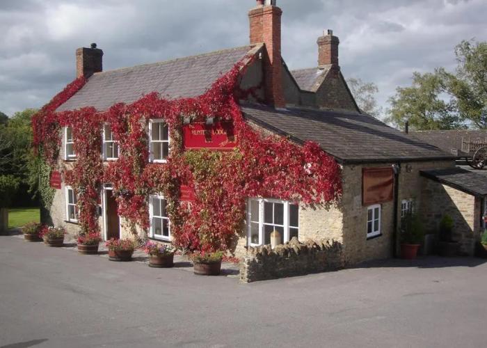 Hunters Lodge Inn