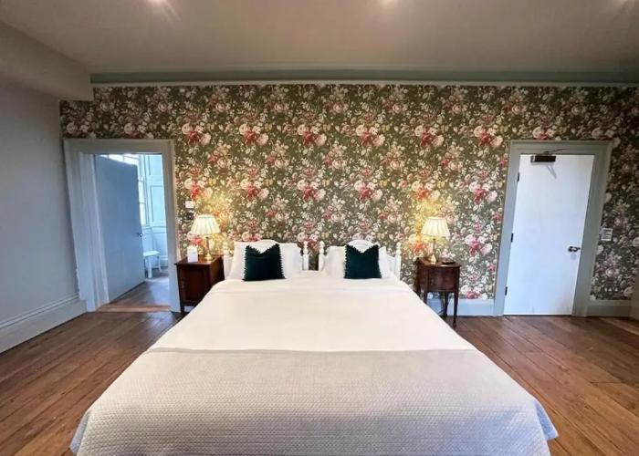 Holbrook Manor & Spa.