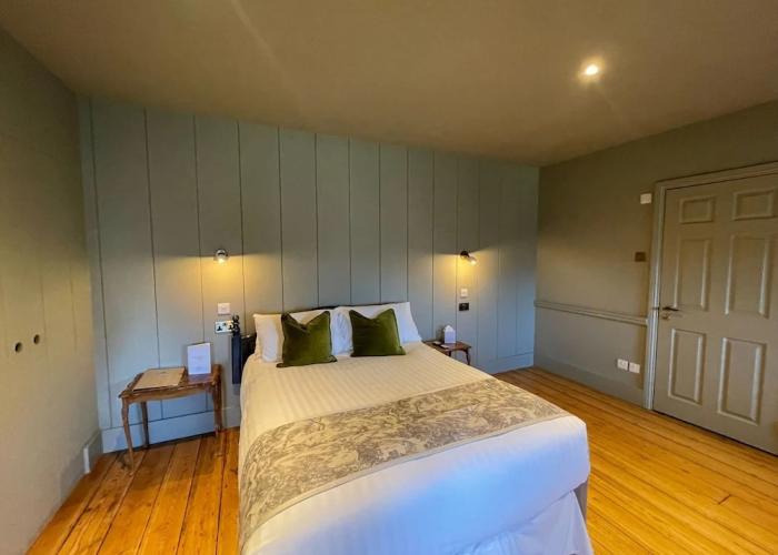 Holbrook Manor & Spa.