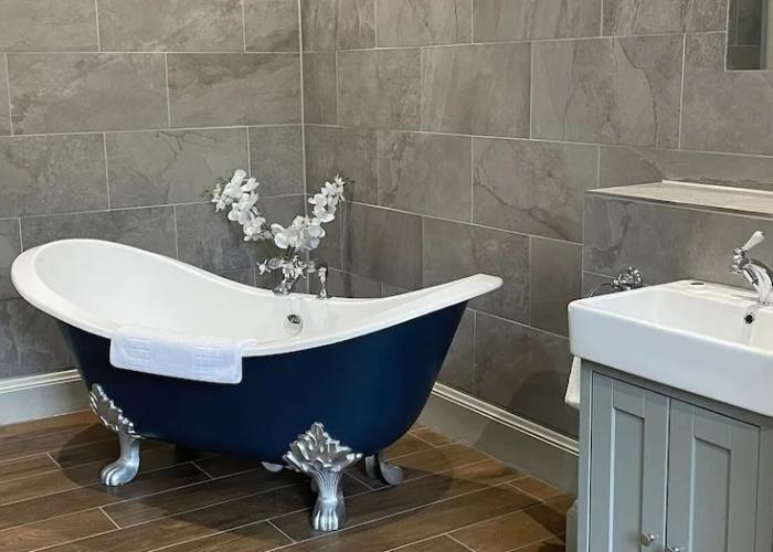 Holbrook Manor & Spa.