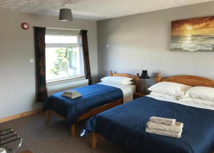 Carnside Guest House