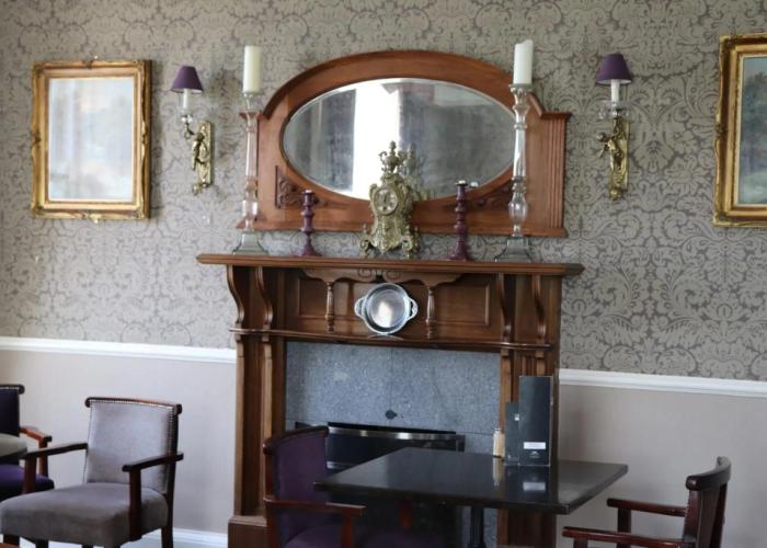 Causeway Hotel