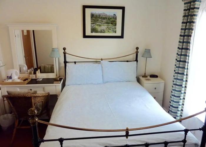 Derrin Guest House
