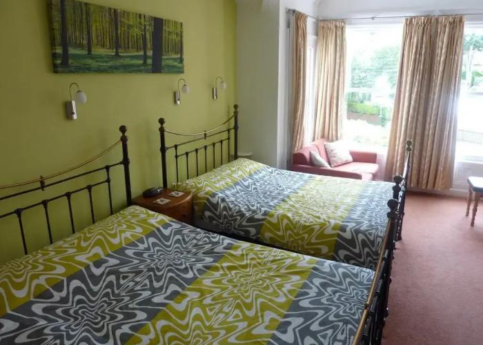 Derrin Guest House