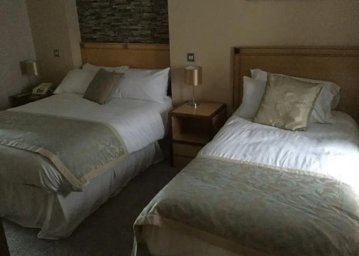 Kilmorey Arms Hotel