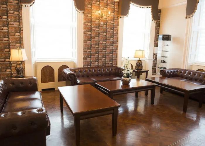 Kilmorey Arms Hotel