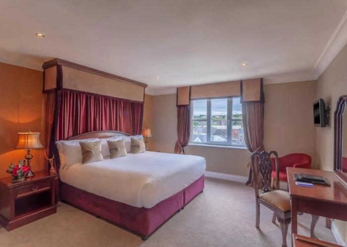 Canal Court Hotel