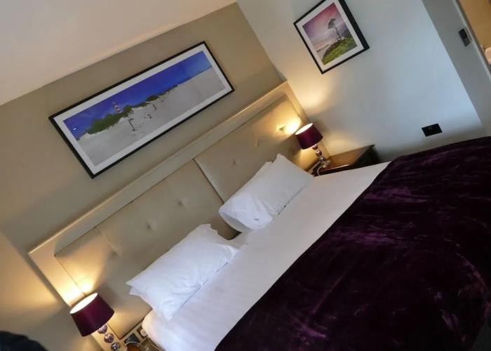 Rooms At Rue