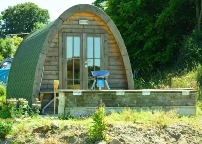 Cosy Pod-cabin Near Beautiful Landscape in Omagh