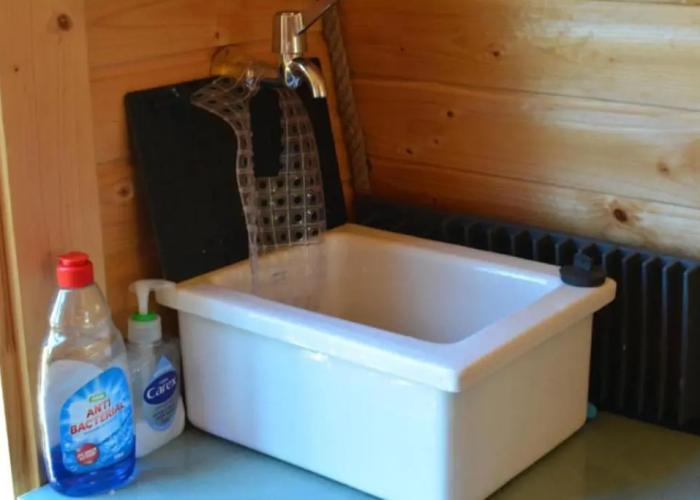Cosy Pod-cabin Near Beautiful Landscape in Omagh