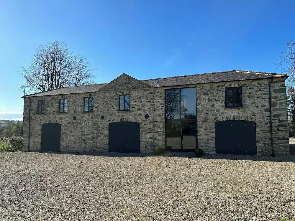 Stunning 3-bed Stone Barn Near Sion Mills