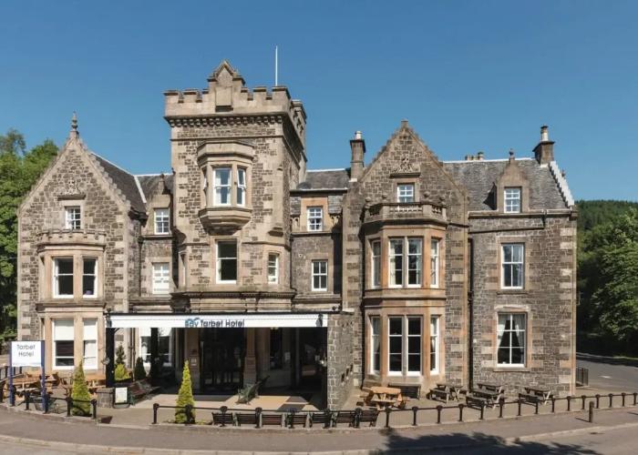 The Tarbet Hotel