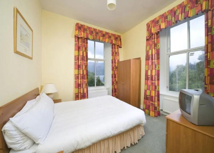 The Tarbet Hotel