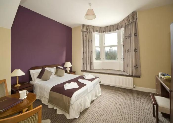 The Tarbet Hotel