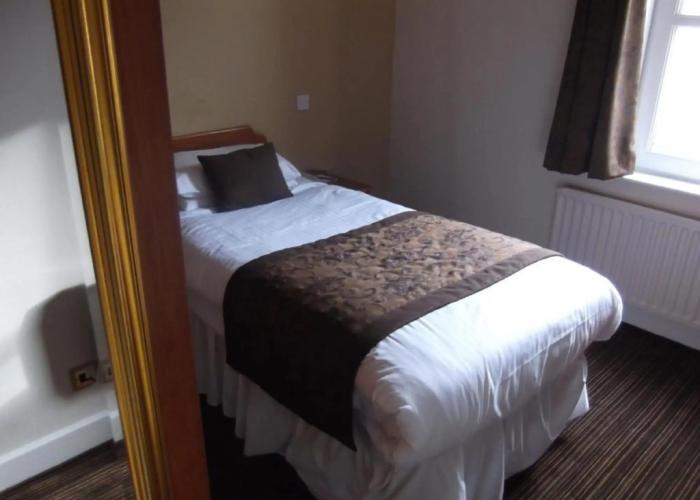 Arrochar Hotel