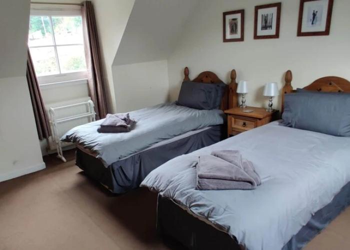 Ben Lomond Cottage - Loch Lomond and Arrochar Alps