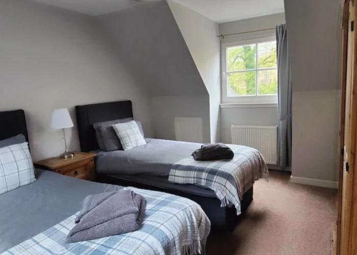 Ben Reoch Cottage - Loch Lomond & Arrochar Alps