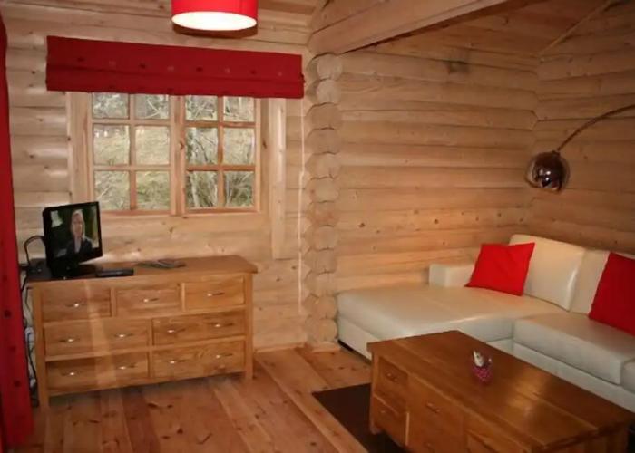 BCC Loch Ness Log Cabins