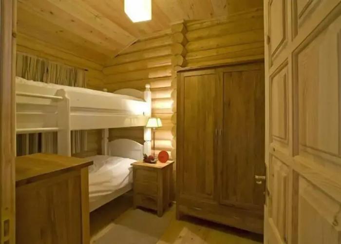 BCC Loch Ness Log Cabins