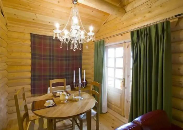 BCC Loch Ness Log Cabins