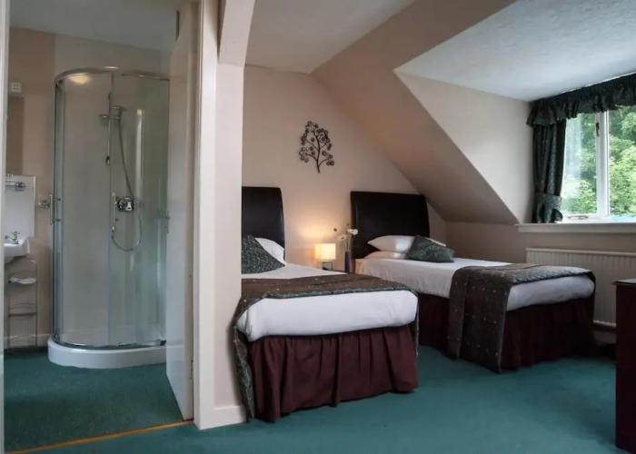 The Cnoc Hotel