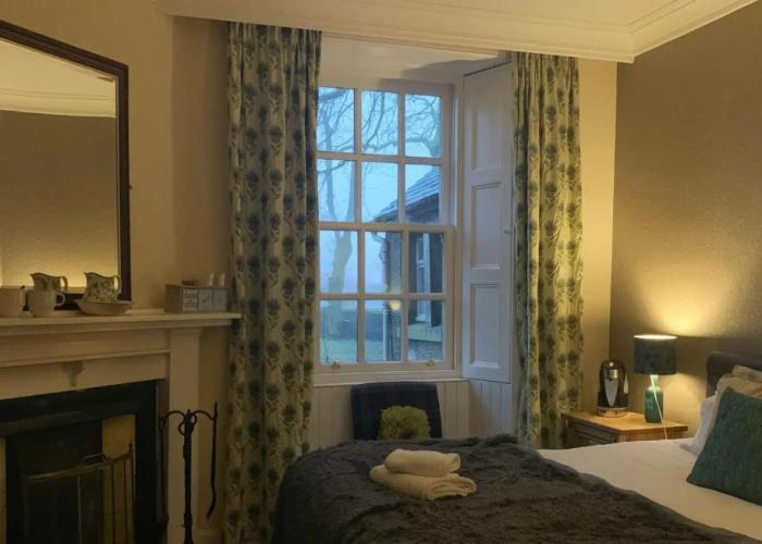 The Hopetoun Arms Hotel