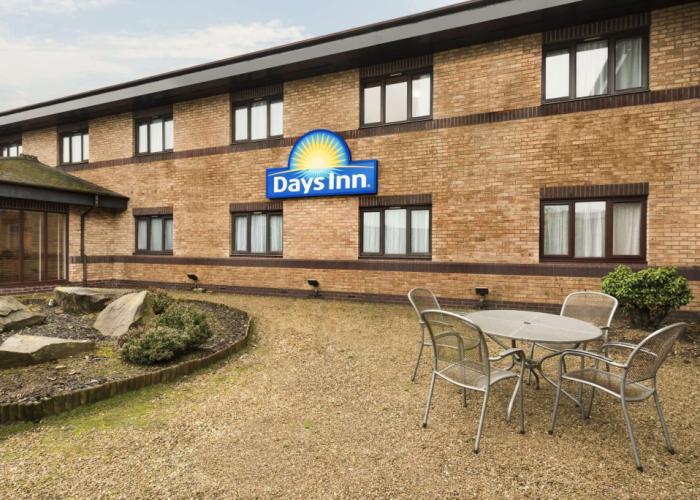Days Inn by Wyndham Abington M74
