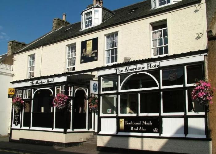 Aberdour Hotel & Stables Rooms