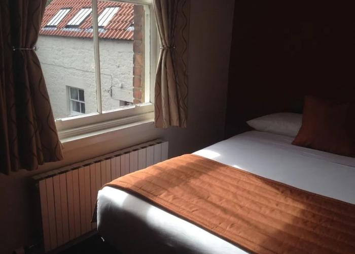 Aberdour Hotel & Stables Rooms