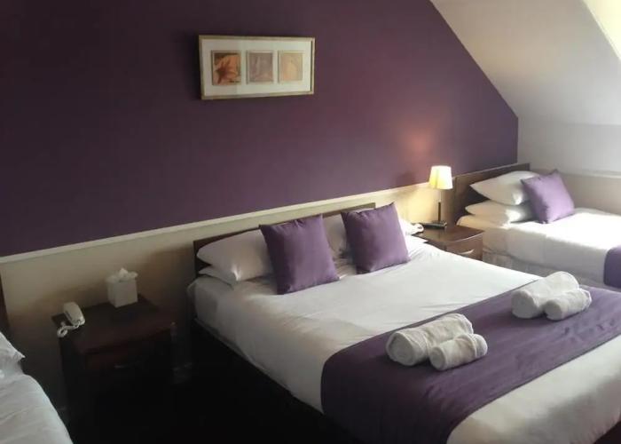 Aberdour Hotel & Stables Rooms
