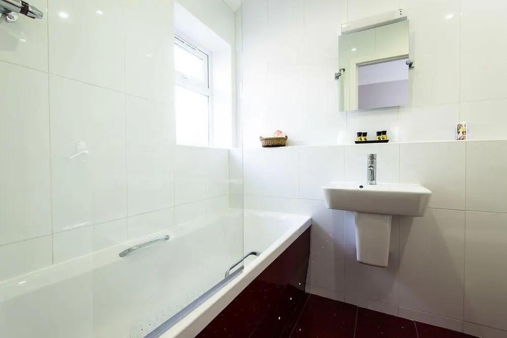фото Comrie Hotel