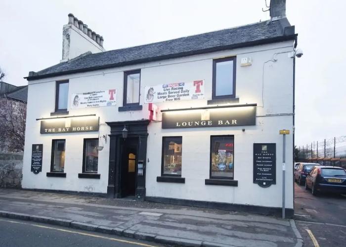 The Bay Horse