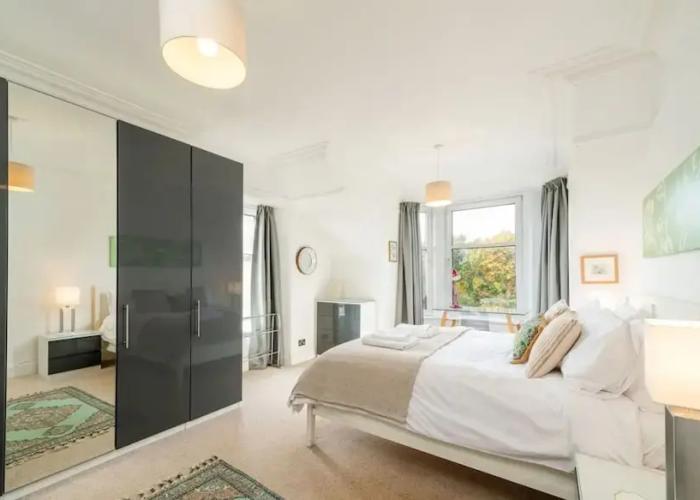 Sunnybrae House Seaside Family-friendly Getaway in Stonehaven With Hot Tub