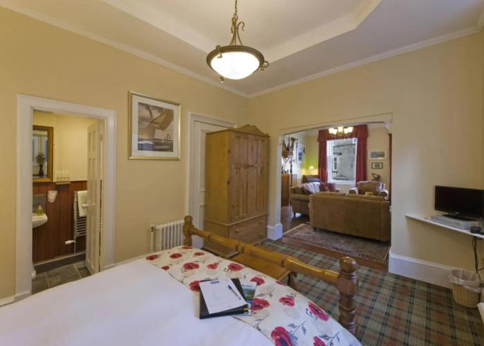 Knap Guest House
