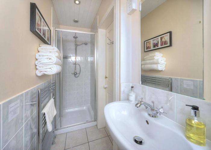 Knap Guest House