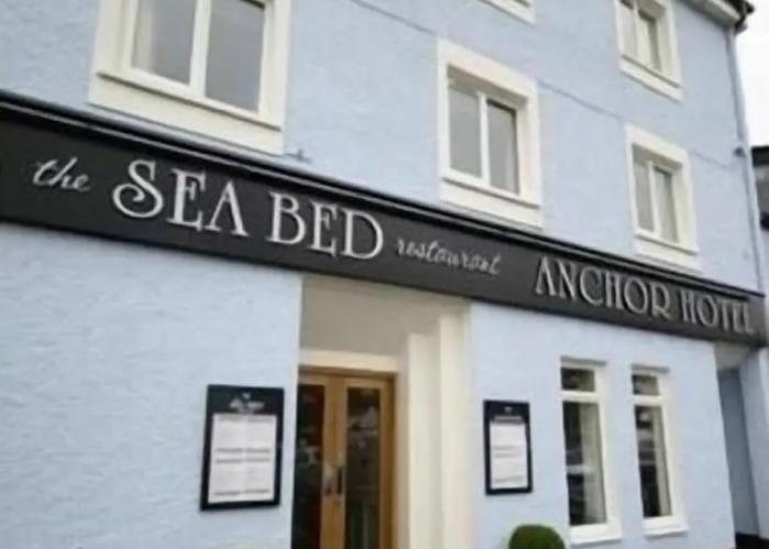 Anchor Hotel