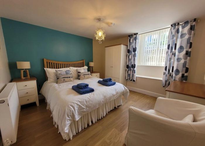 Llys Aeron Guest House