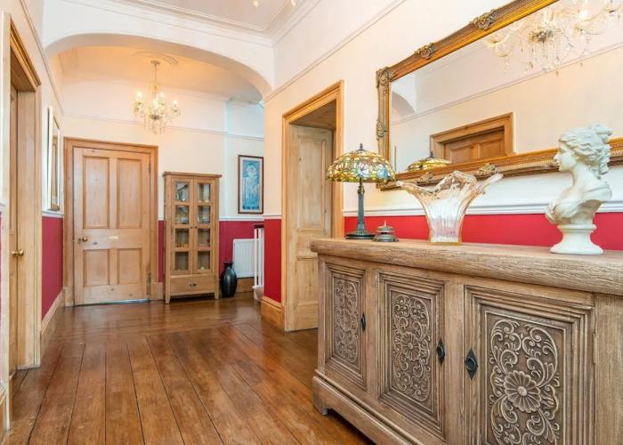 Llys Aeron Guest House
