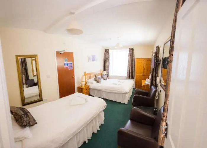 Queensbridge Hotel