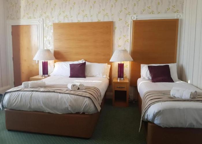 Gwesty'r Marine Hotel & Spa