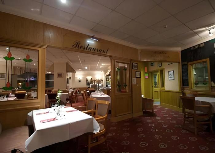 Castle Hotel
