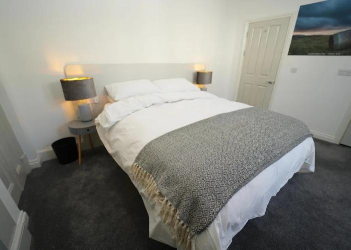 Immaculate 1-bed Apartment in Merthyr Tydfil